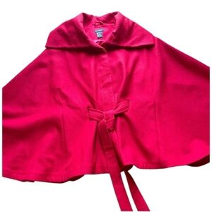 🛑 SOLD ‼️ VINTAGE CAMI NYC WOOL VISCOSE RED CAPE w/BUTTERFLY COLLAR, BELT, SZ M